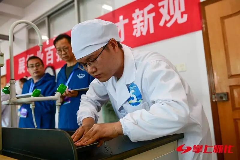 #怀化新闻网#看，怀化新时代技能人才的“硬核”力量→