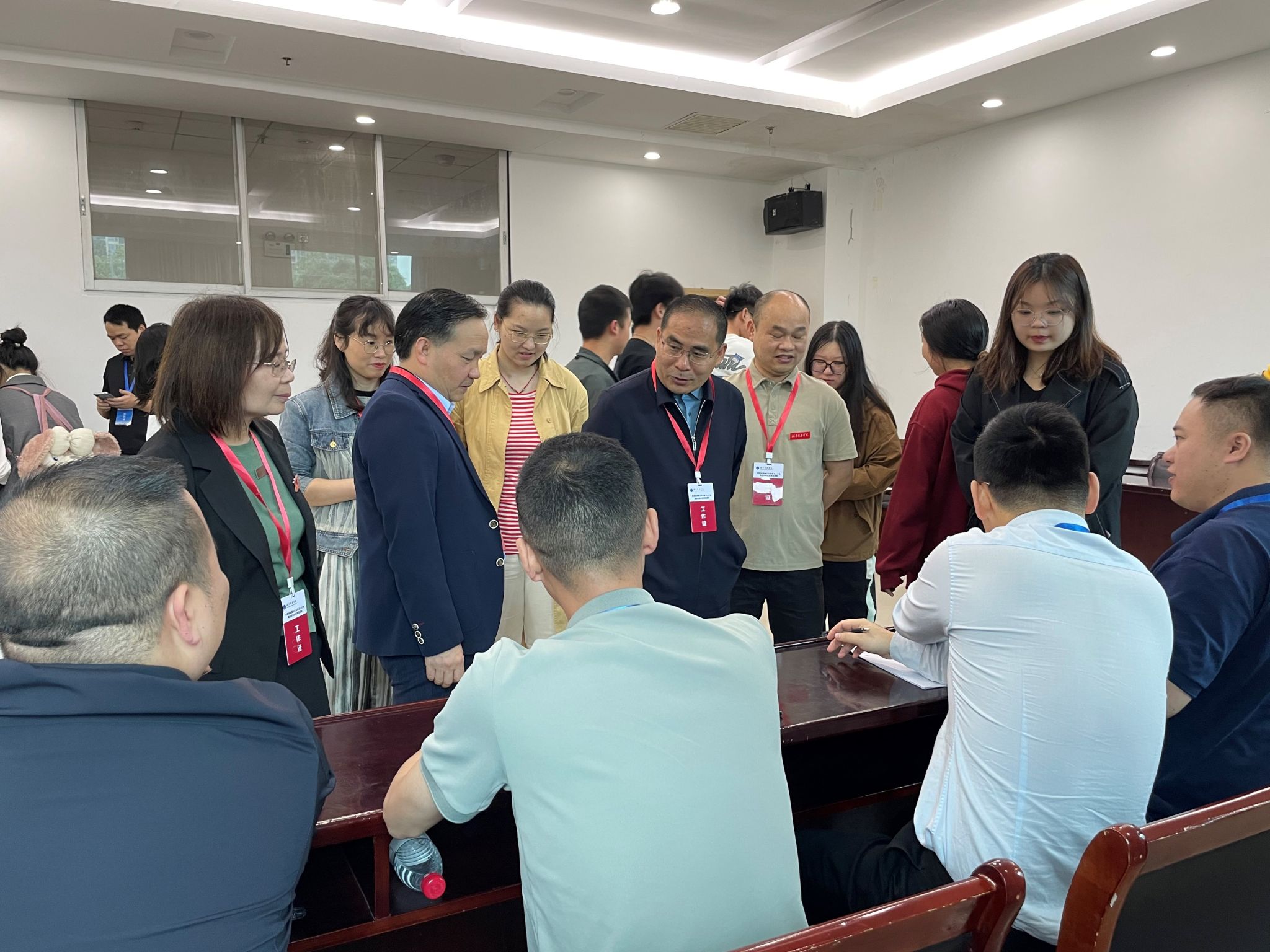 口腔医学院举办2024届毕业生供需见面会暨访企拓岗专项行动