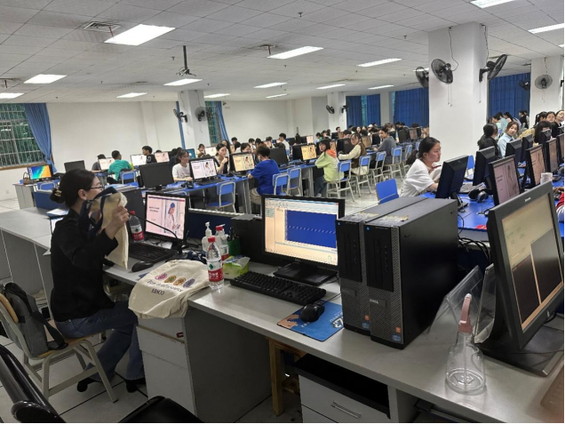 2023年世界读书日活动——图书馆开展数字资源使用专题培训