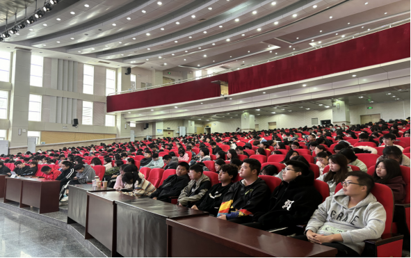 我校开展“健康知识普及·我行动”主题宣传活动暨第二届全省高校新生健康知识巡讲活动