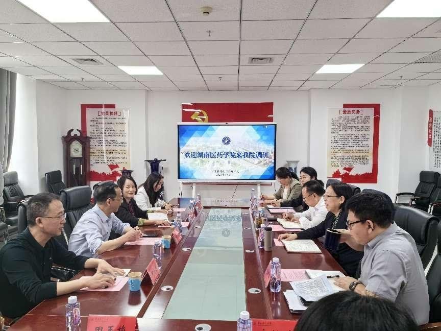 党委委员、副校长马晓健带队赴宁夏医科大学交流学习