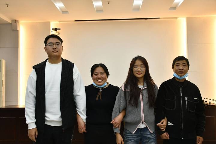 最幸运的缘分！湖南医药学院学生田径场上紧急施救学弟