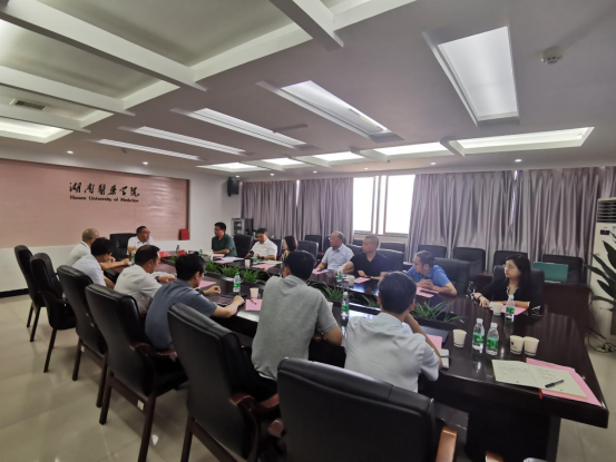我校召开新增硕士学位授予单位工作推进会