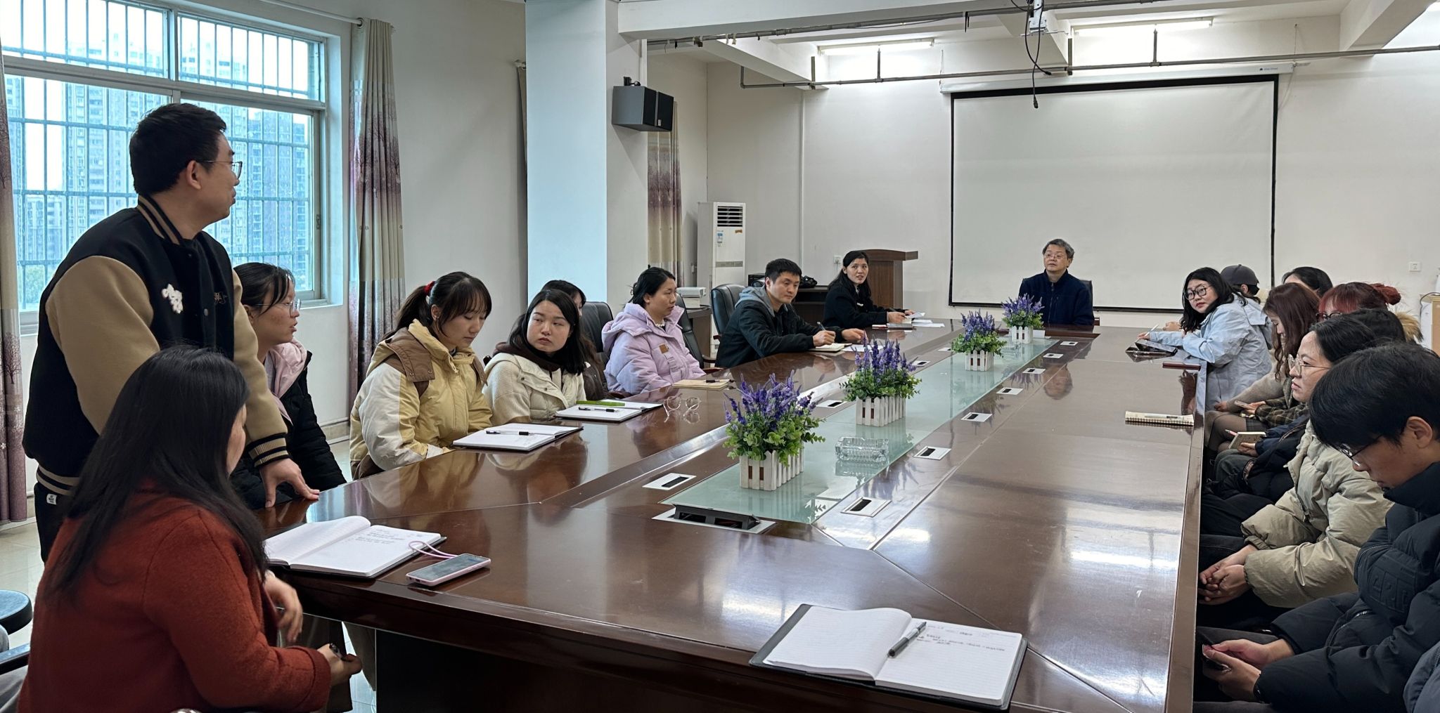 我校生物医学研究中心召开2024年联合培养研究生座谈会